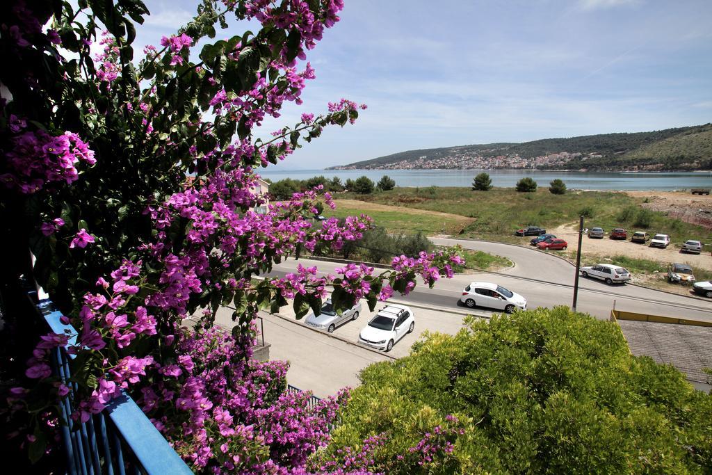 Apartments Irena Trogir Exterior foto